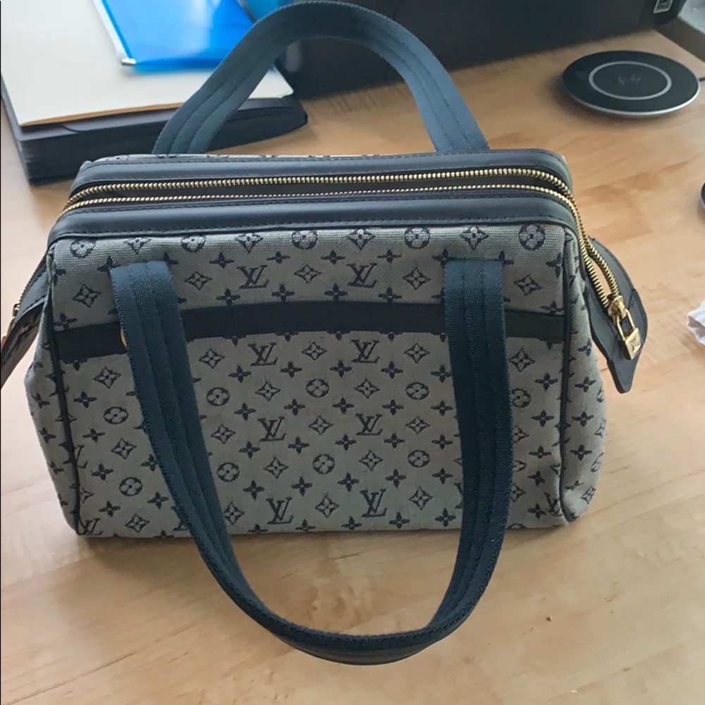 Authentic Louis Vuitton Josephine PM